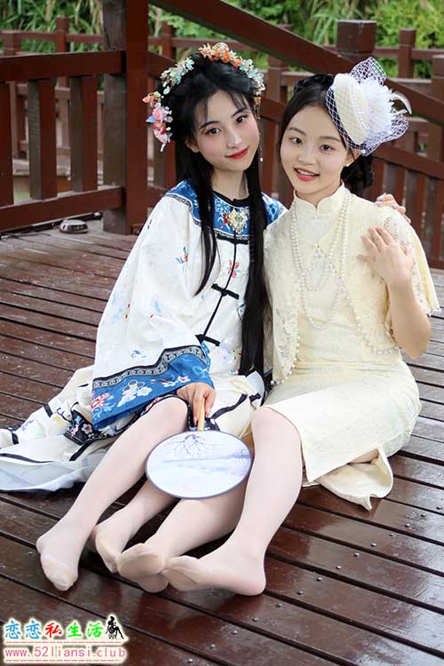 [初夏女神]217期 柒柒、双双~《留洋晚清》姐姐，我回来了。我带你出去拍照好吗(带视频)【120P+1V/5.22G】