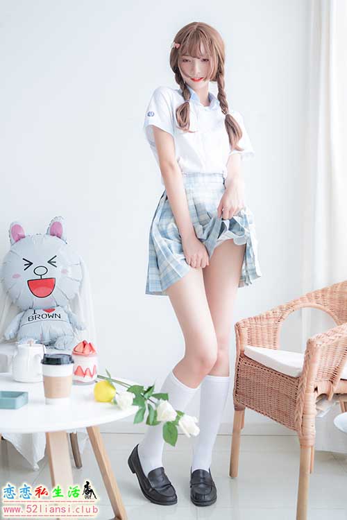 [美图精选]1549-西瓜少女(西呱呀呀呀)-民宿私房淡蓝JK【46P/97M】