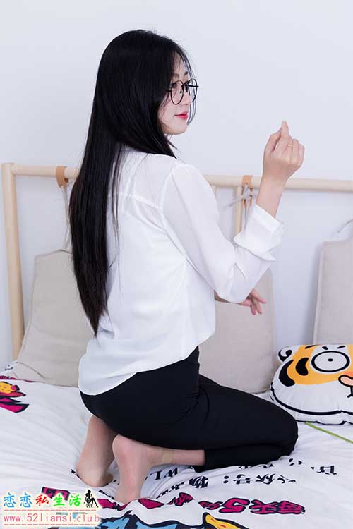 [物恋传媒] No.2022 小敏-心被雾深陷(带视频)【200P+1V/5.95G】