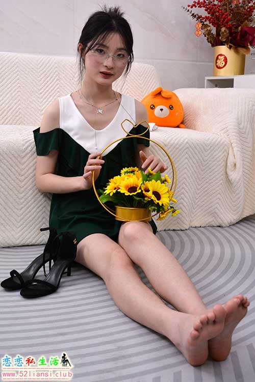 [初夏女神]179期 安妮~【夏天味道】一件简单的连衣裙，一双小凉鞋，这就是夏天的味道了(带视频)【140P+1V/5.01G】