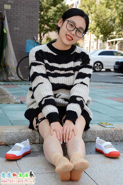 [初夏女神]196期 耳朵~【憧憬未来】哈喽，没见过我吧？是否我有新手光环呢(带视频)【110P+1V/3.03G】