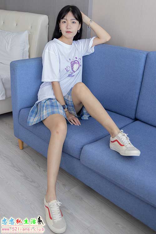 [袜啵啵] 414期 小甜豆-板鞋、帆布鞋、短白丝、船袜(带视频)【150P+1V/5.52G】