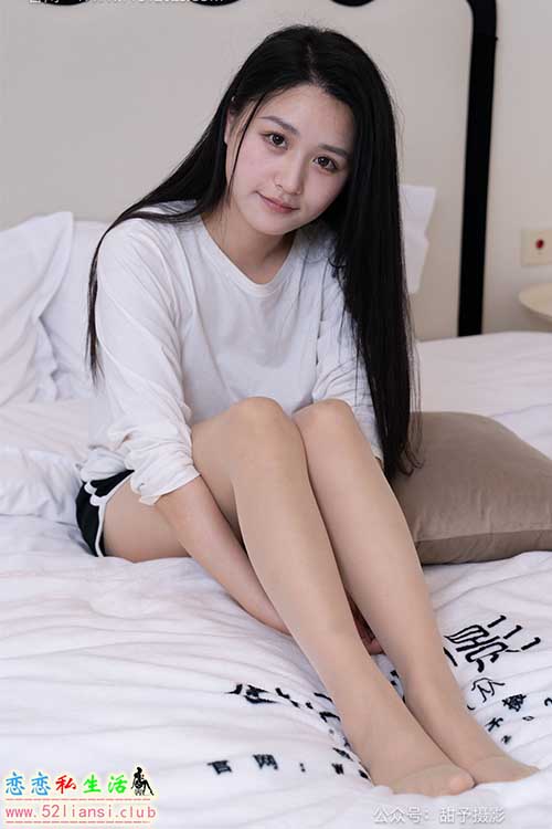 [甜予摄影] NO.061 澜澜-帆布鞋、白棉袜、肉丝(带视频)【129P+2V/9.82G】