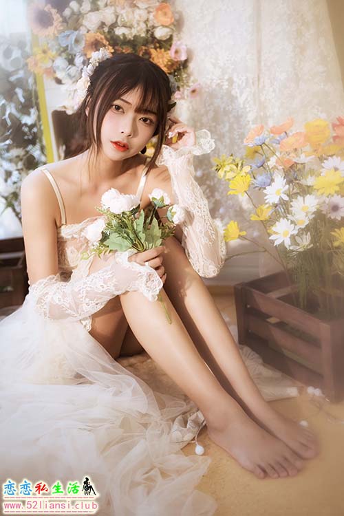 [YALAYI雅拉伊] No.807 似梦初觉 阿禾【44P/68M】
