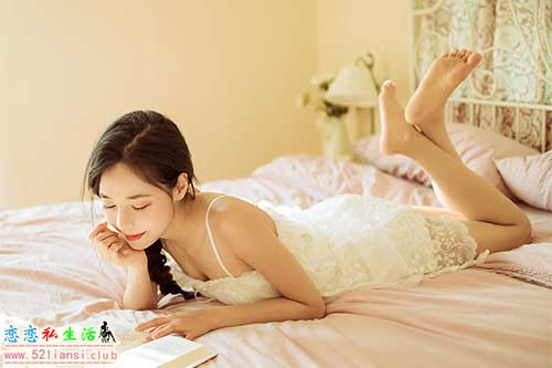 [YALAYI雅拉伊] No.892 有一点生气 诗咏【43P/52M】