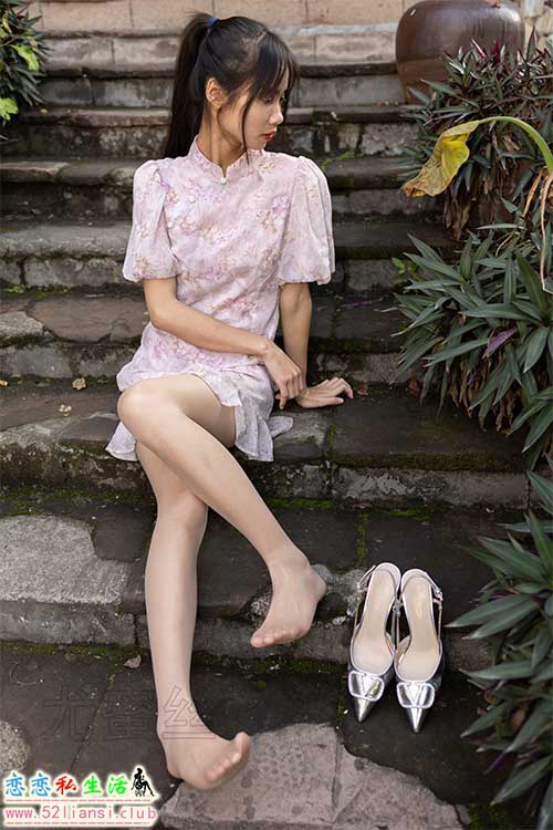 [尤蜜丝] No.100 穿搭推广展示图集[95P/901M]