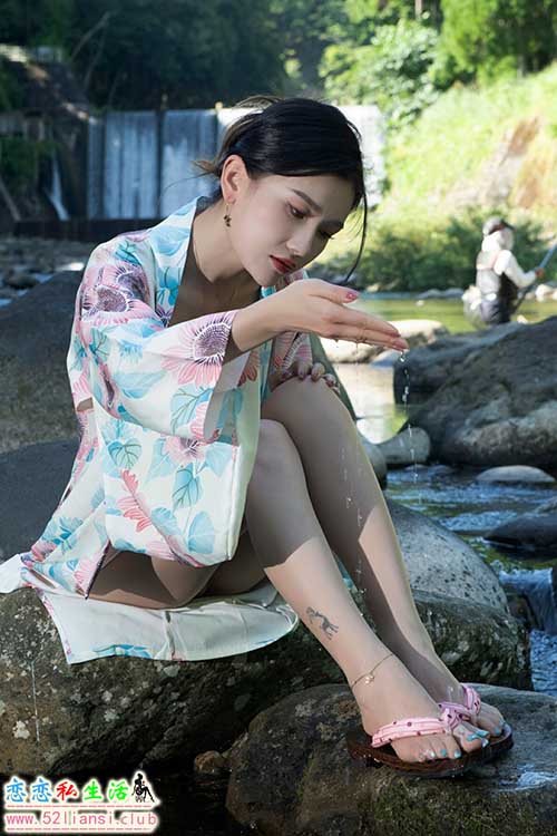 [Ligui丽柜] 2024.08.12《日本旅拍1》甜甜【51P/157M】