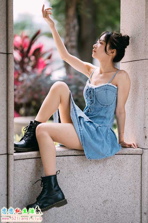 [街拍丝足]418-长腿美模 鲁鲁 - 中山【151P/437M】