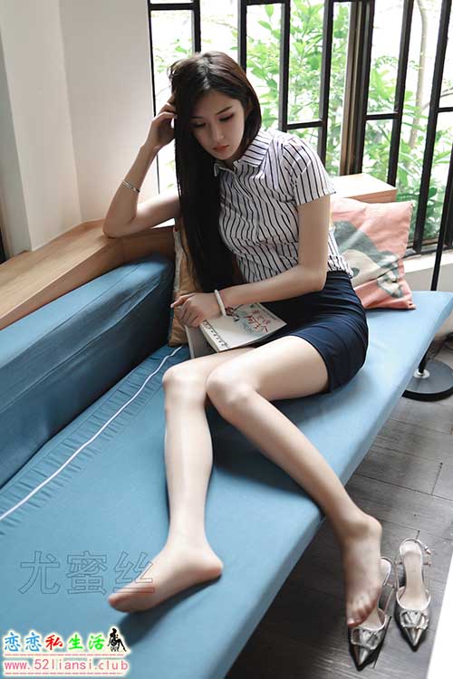[尤蜜丝] No.106 穿搭推广展示图集[42P/395M]