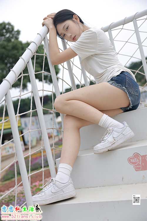 [IMZSOCK爱美足] 2024年-第14期 妍妍(带视频)【96P+1V/1.55G】