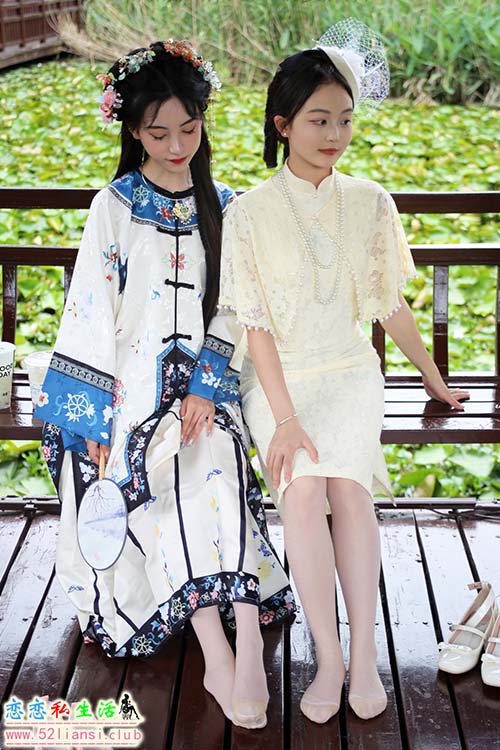 [初夏女神]217期 柒柒、双双~《留洋晚清》姐姐，我回来了。我带你出去拍照好吗(带视频)【120P+1V/5.22G】