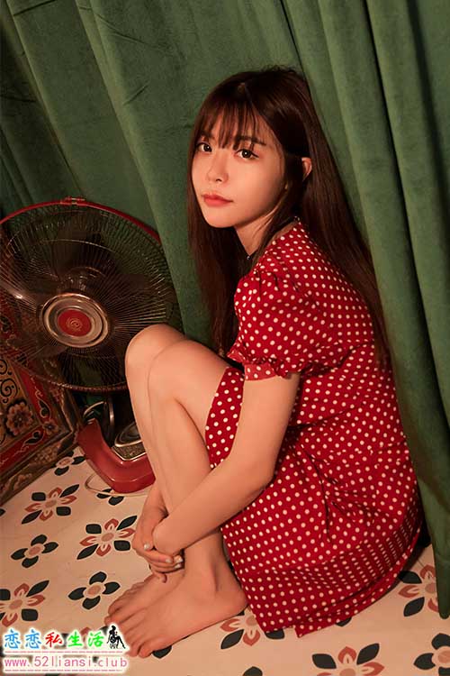 [YALAYI雅拉伊] No.669 第一次 悠悠酱【51P/111M】