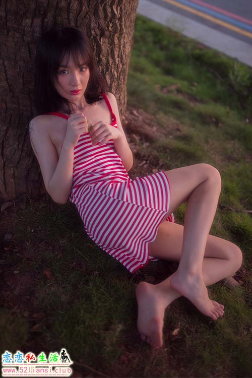 [YALAYI雅拉伊] No.690 红了 落落【56P/144M】