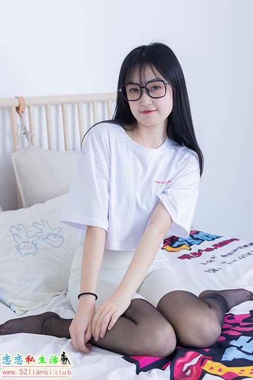 [物恋传媒] No.1919 嘉木-恋爱夏天(带视频)【154P+1V/4.68G】