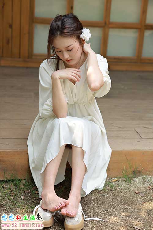 [IMZSOCK爱美足] 2024年-第11期 杏儿(带视频)【121P+1V/2.23G】