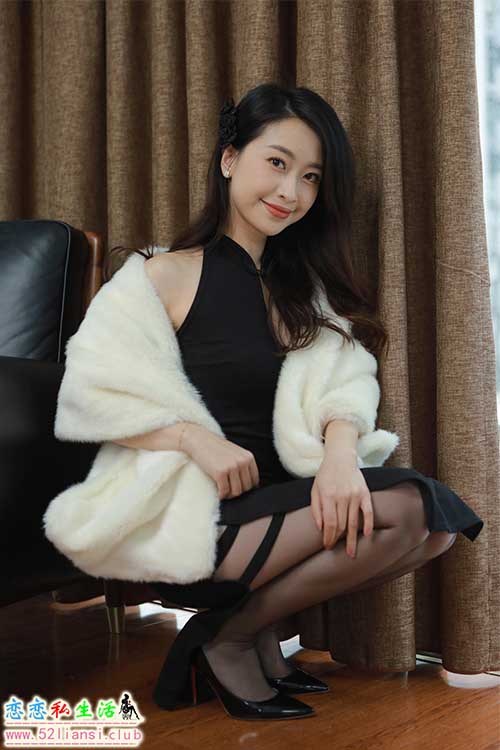 [IESS异思趣向] 丝享家 1648：小婕《霸气侧漏》[83P／74MB]