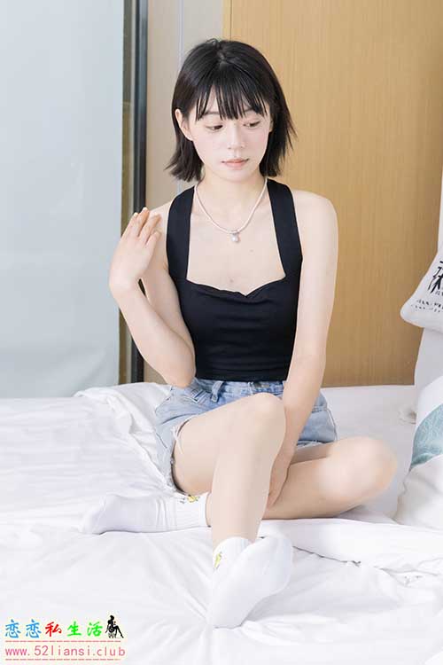 [袜啵啵] 422期 糯米-长靴、白棉袜、肉丝-脚尖加固款(带视频)【140P+1V/6.8G】
