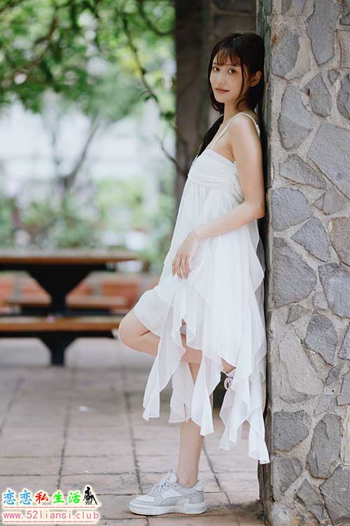 [街拍丝足]423-长腿美模 惠宁 - 富锦街【93P/200M】