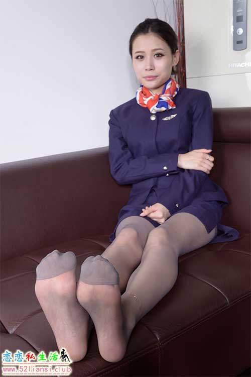 [精选资源]124-美女制服灰丝【68P/166M】