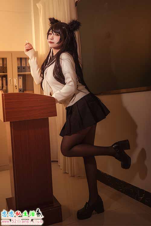 [美图精选]1610-贞子蜜桃-碧蓝航线 爱宕高雄制服【35P/72M】