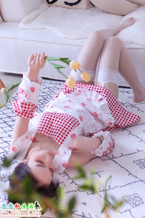 [尤蜜丝] No.120 穿搭推广展示图集[40P/339M]