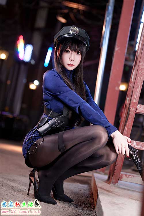 [香草喵露露]NO.048 十一月舰长女警图【40P+1V/534M】