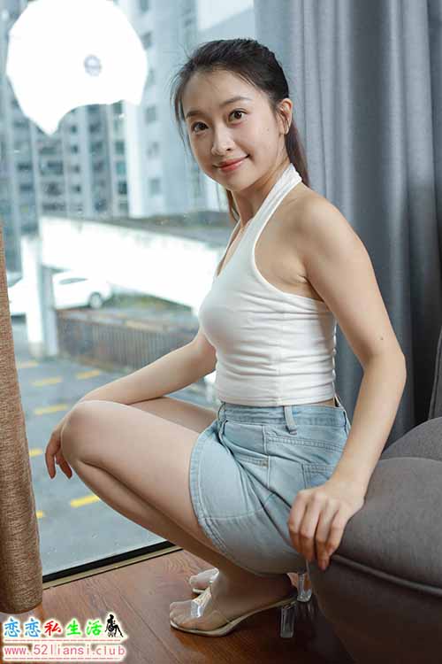 [IESS异思趣向] 丝享家 1865：小婕《清爽凉鞋》[87P-74MB]