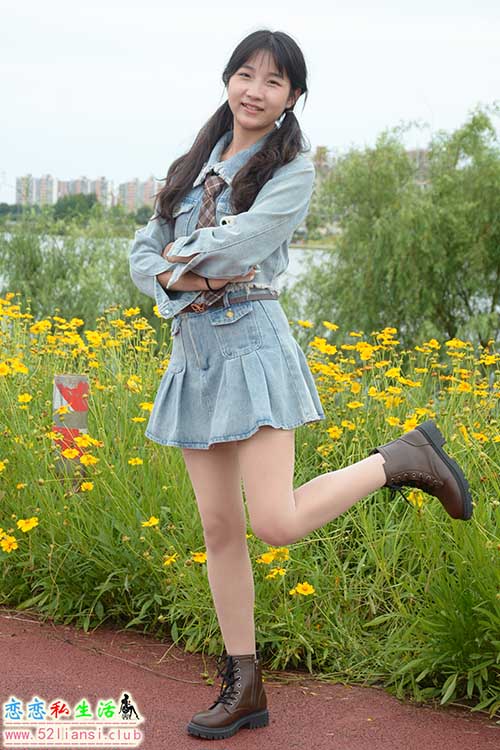 [初夏女神]219期 点点~【七月牛仔】牛仔套，马丁靴，我就差一匹战马了(带视频)【100P+1V/3.86G】