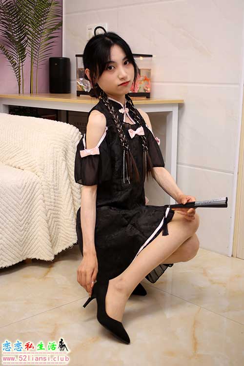 [初夏女神]205期 柒柒~《黑暗魔法》如果我有魔法的话，我第一时间把你变成猪(带视频)【120P+1V/3.84G】
