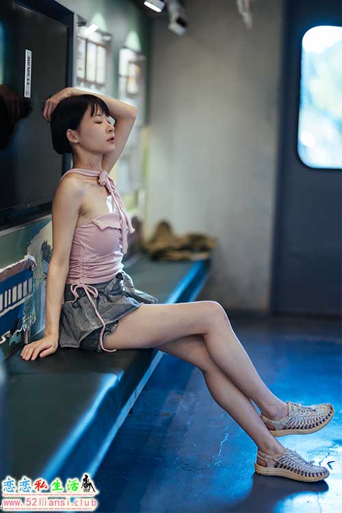 [街拍丝足]374-长腿美模 鲁鲁 - 北投【93P/203M】