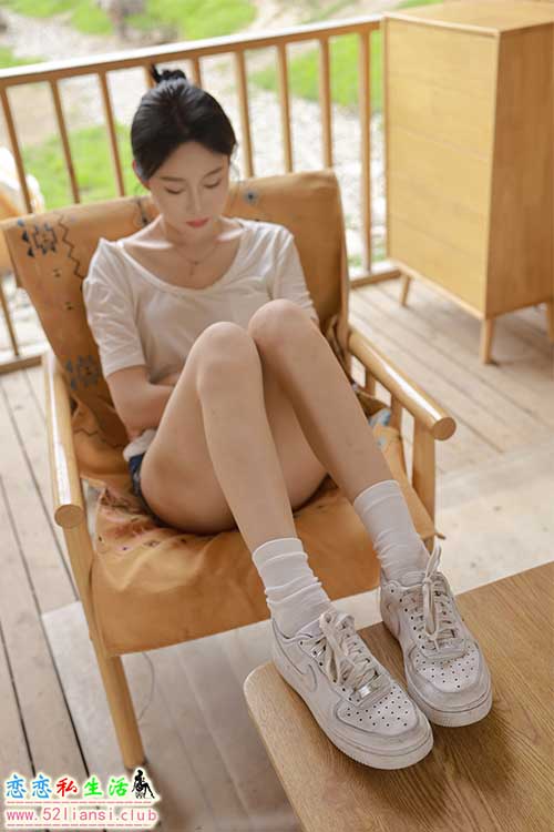 [IMZSOCK爱美足] 2024年-第14期 妍妍(带视频)【96P+1V/1.55G】