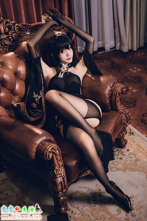 [美图精选]1616-如月灰-碧蓝航线 镇海旗袍【24P/61M】