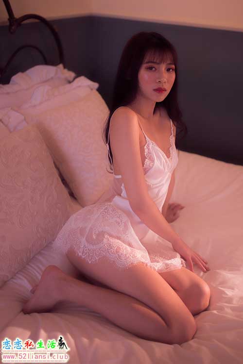 [YALAYI雅拉伊] No.769 拥抱着你送的花 京京【47P/74M】