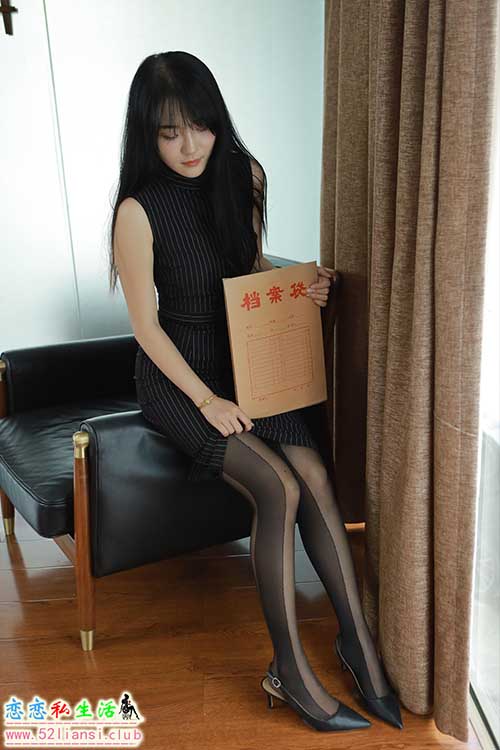 [IESS异思趣向] 丝享家 1800：婉萍《美丽西瓜袜》[90P-75MB]