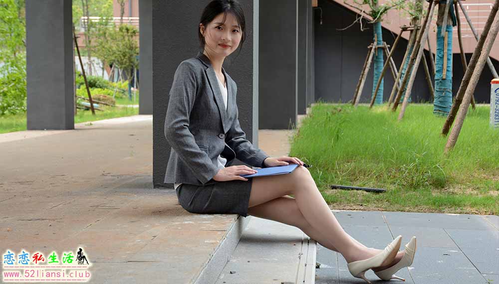[初夏女神]201期 安妮~【放学时刻】下班了，整个人都放松了。该想想晚上吃啥了(带视频)【110P+1V/4.03G】