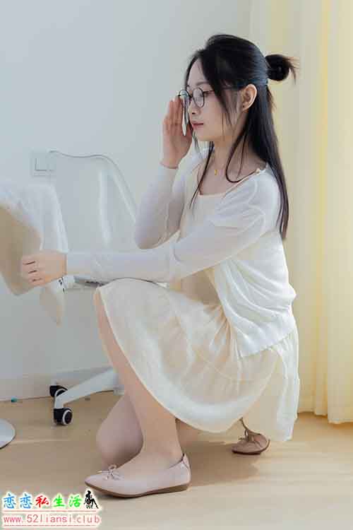 [物恋传媒] No.2155 小新-足够的勇气(带视频)【150P+1V/3.57G】