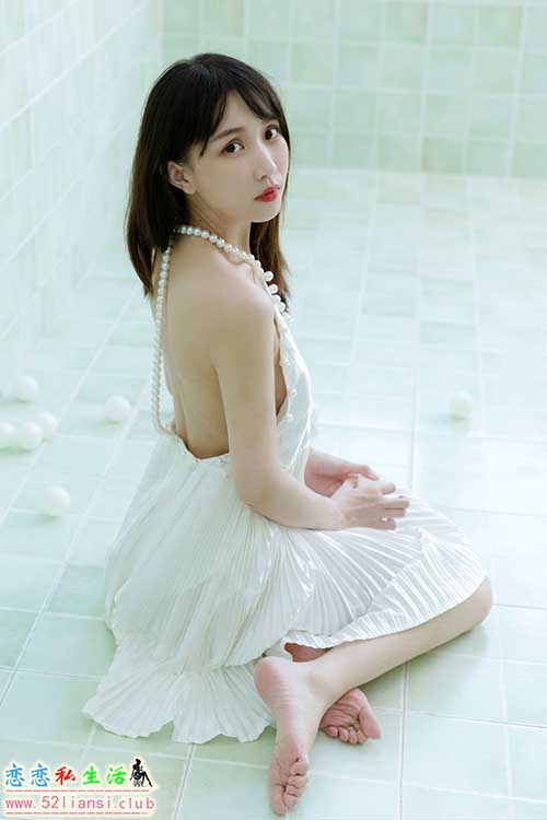 [YALAYI雅拉伊] No.818 窗内窗外 妍妍【33P/81M】