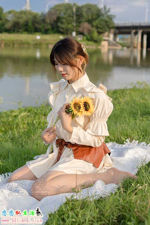 [尤蜜丝] No.118 穿搭推广展示图集[37P/393M]