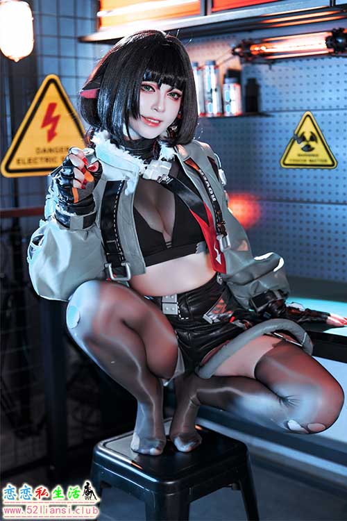 [美图精选]1525-半半子-JaneDoe簡杜【58P/94M】