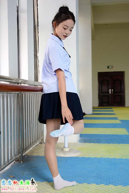 [初夏女神]111期 双双~【舞蹈小生】你让我穿泰国校服去舞蹈室跳舞吗？不太合理吧(带视频)【140P+1V/4.72G】