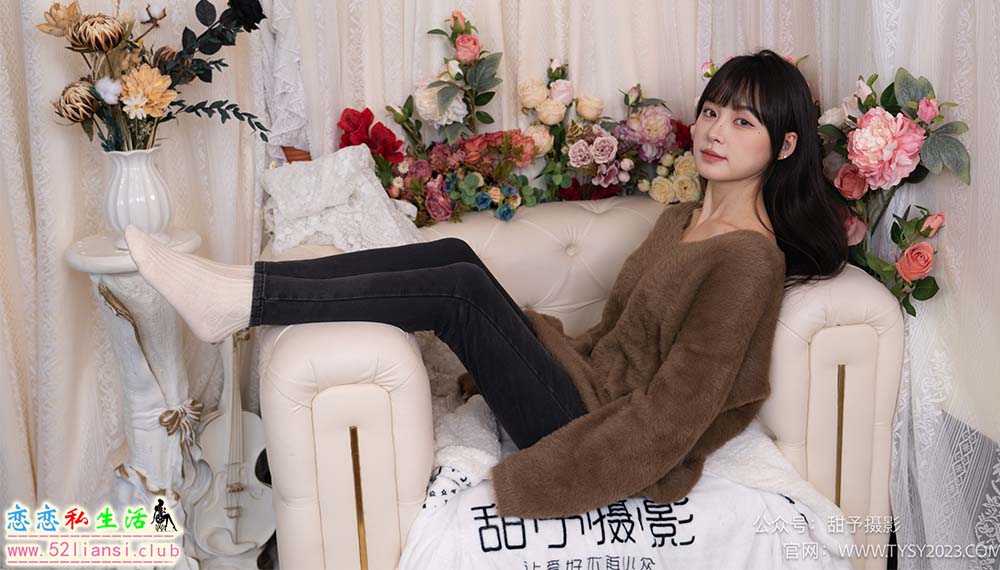[甜予摄影] NO.010 小离-靴子、白棉袜、裸足(带视频)【131P+2V/9.84G】