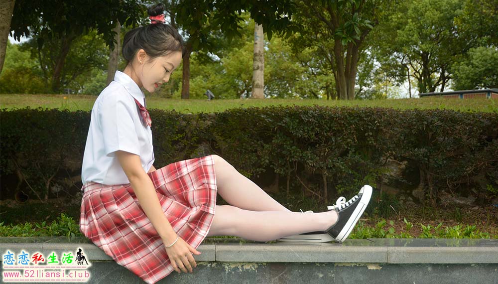 [初夏女神]105期 双双~【大红JK套】这套红色JK让生活喜气洋洋的(带视频)【130P+1V/4.98G】