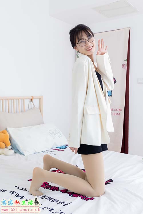 [物恋传媒] No.1805 菜菜-星河长明(带视频)【160P+1V/4.26G】