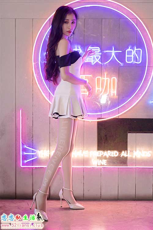 [尤蜜丝] No.029 穿搭推广展示图集【43P/272M】