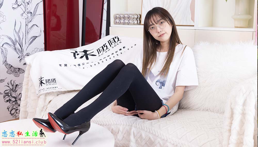 [袜啵啵] 330期 稚予-高跟鞋、厚黑丝(带视频)【150P+1V/5.05G】