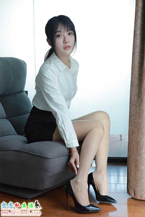 [IESS异思趣向] 丝享家 1625：婉萍《甜美小妹》[90P／74MB]