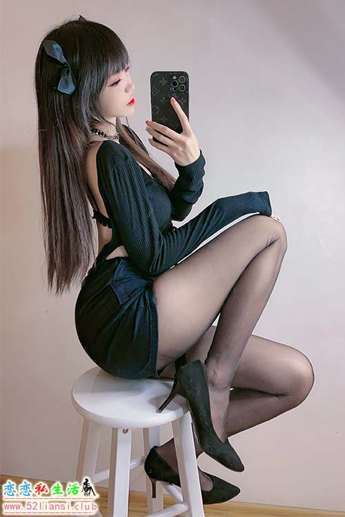 [美图精选]1240-miko酱ww-自拍系列mikoの黑丝1【229P/555M】