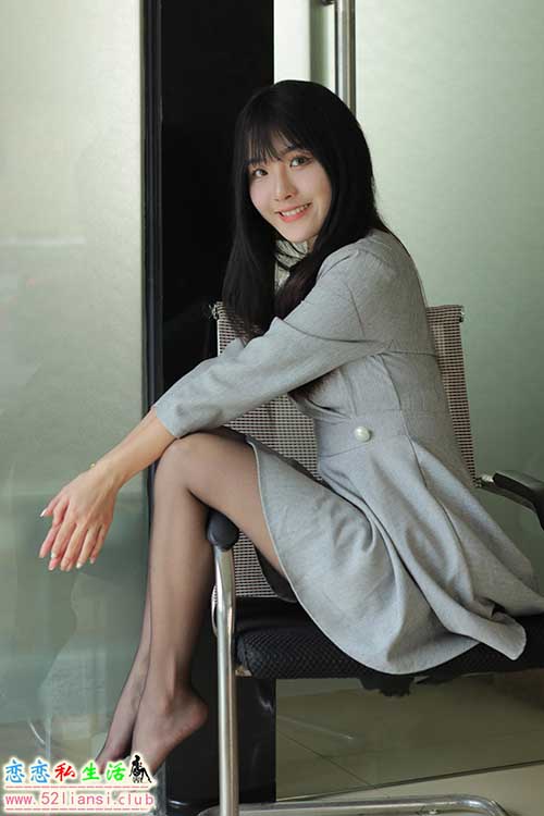 [IESS异思趣向] 丝享家 1639：婉萍《办公嬉戏》[87P／65MB]