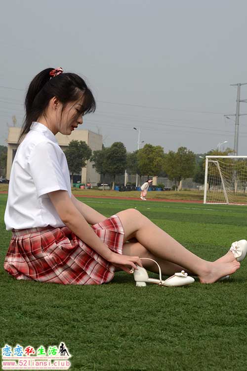 [初夏女神]121期 安妮~【今日草莓】可爱的草莓色JK配上我的小凉鞋，可爱吗(带视频)【140P+1V/3.82G】