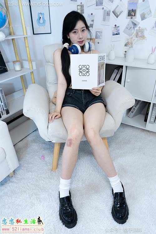 [甜予摄影] NO.003 鱼鱼-皮鞋、白棉袜、裸足(带视频)【123P+2V/9.98G】